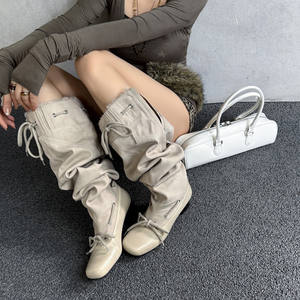 Nouvelles bottes d'équitation imperméables en cuir de vachette à talon moyen, à bout rond, à col en V, tendance et polyvalentes pour l'automne et l'hiver - Product Image 4