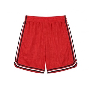Ensemble de basket-ball en mesh respirant, maillot et short rétro personnalisés rouge, noir et blanc pour équipe - Product Image 4