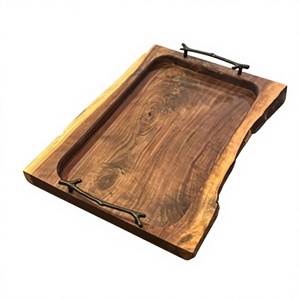 Bandeja de Madera de Acacia de Lujo Hecha a Mano y Grabada, Ecológica, con Asas de Latón, Apta para Lavavajillas y Microondas, para Servicio de Alimentos en Hoteles y Catering - Product Image 4