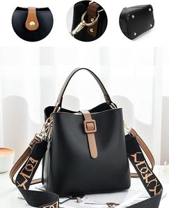 Bolso de Hombro Retro Negro para Mujer, Diseño de Piel de Lichi, Bolso de Mano de PU, Bolso Cruzado con Cremallera, Ecológico - Product Image 3