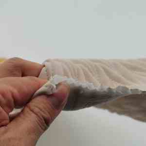 Tissu en cuir PU matelassé de couleur blanc <span class=keywords><strong>ivoire</strong></span> 100% polyester avec élasthanne pour chaussures de mode, sacs, bagages - Product Image 2