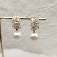 Printemps 2025 nouvelle mode Unique Zircon lumière luxe perle boucles d'oreilles mode diamant mariage et fête anniversaire cadeaux