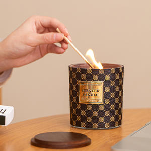 Candele Profumate <span class=keywords><strong>di</strong></span> Lusso in Giara Alta per Compleanno in Cera <span class=keywords><strong>di</strong></span> <span class=keywords><strong>Soia</strong></span> e Oli Essenziali per Aromaterapia con Coperchio in Legno - Product Image 3