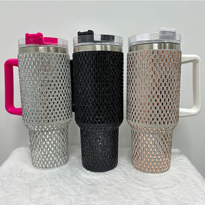 Gobelet en acier inoxydable personnalisé avec motif dessin animé Stitch et strass, avec poignée et paille, vente en gros à prix abordable - Product Image 4