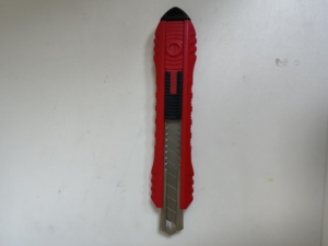 Plastic Multifunctional Utility <strong>Knife</strong> 18mm Snap off Auto Retractable Paper Cutter <strong>Craft</strong> Office Cutter RX1910 Utility <strong>Knives</strong> - Product Image 4