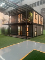Maison préfabriquée extensible de 74 m² avec une grande terrasse latérale de 25 m², installation facile, excellent rapport qualité-prix