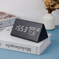 Réveil en bois en forme de triangle, date, semaine, LED numérique, thermomètre en bois, horloge en bois, commande vocale, horloge de bureau