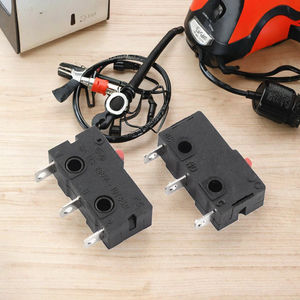 Tejiate สวิตช์ไมโคร/เมาส์250VAC สวิตช์3Pin n/a 5A 125V สวิตช์ไมโคร/เมาส์แบบไม่มีด้ามจับ - Product Image 2