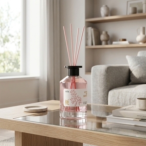 Fabrika OEM Çevre Dostu 200ml Sıvı Çubuklu Oda Kokusu Cam Şişesi Ofis ve Otel Kullanımı İçin Gül Kokulu - Product Image 2