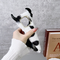 Soldes d'hiver Nouveau design Crazy Cow pour iPhone Samsung Xiaomi Coque de téléphone en TPU souple + peluche