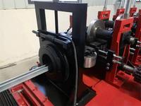 Rouleau de support de panneau photovoltaïque formant la machine ligne de production de système de montage solaire automatique canal Unistrut C faisant la machine