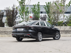 Geely Galaxy L6 EM-i, berline PHEV, hybride rechargeable, longue porté<span class=keywords><strong>e</strong></span>, haute efficacité énergétique, technologie de luxe, voiture intérieure spacieuse - Product Image 5