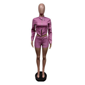 Completo Donna in Ecopelle Primavera/Autunno, Giacca Corta con Zip e Pantaloncini Elasticizzati, Set Due Pezzi Sexy da Club - Product Image 5