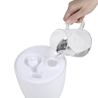 Produit unique Humidificateur électronique à ultrasons Diffuseur d'huiles essentielles Humidificateur d'air d'aromathérapie à domicile avec lumière LED