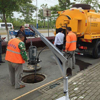 Grue mobile de 400kg d'occasion, petite grue pour le levage de bateaux, la rénovation de maisons, de camionnettes et de camionnettes