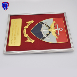 Plaque de récompense en bois bouclier décoratif en métal pour personnalisé du Kenya - Product Image 2