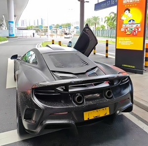 Para McLaren <span class=keywords><strong>MP4</strong></span> 12C 650S Bodykit Upgrade a LT675 Dry Carbon Fiber New Rear Auto Body con parachoques delantero Guardabarros Recortes de escape - Product Image 2