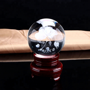 Boule <span class=keywords><strong>de</strong></span> cristal gravée au laser <span class=keywords><strong>de</strong></span> 80mm avec image 3d K9 boule <span class=keywords><strong>de</strong></span> verre pour la décoration <span class=keywords><strong>de</strong></span> la maison Souvenir - Product Image 1