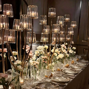 Nouveau design élégant, candélabre en métal doré à 7 bras, décoration de mariage, centre de table avec abat-jour prismatiques - Product Image 3