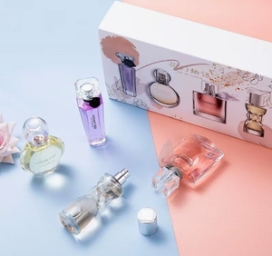 <span class=keywords><strong>Nouveau</strong></span> Coffret Cadeau de <span class=keywords><strong>Parfum</strong></span> 4 Pièces pour <span class=keywords><strong>Femme</strong></span> - Product Image 5