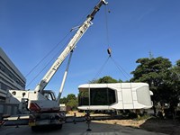 Maison préfabriquée moderne de luxe, capsule spatiale pratique, cabine mobile, séjour touristique, conteneur préfabriqué, hôtel en acier et verre