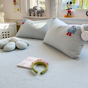 <span class=keywords><strong>Drap</strong></span>-<span class=keywords><strong>housse</strong></span> 100 % coton à motif dessin animé chapeau de Père Noël, poche profonde et coins élastiques - Product Image 6