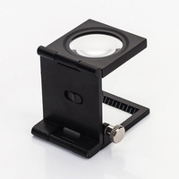 Mini loupe pliable à trois volets avec éclairage LED et échelle pour la lecture de livres, le textile, la collection, la réparation, l'outil de bijouterie