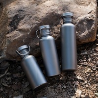 Titane Produits Accessoires Titane Bouteille D'eau 500ml 600ml 750ml Camping En Plein Air Cyclisme Sports Titane Bouteille avec Couvercles