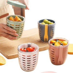 Wholesale 2023 Plastic Fruit Cup Sealed Salad Berry Containers food fruit drainer container box with lids fork