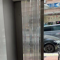 Porte coulissante accordéon invisible en cristal au design unique et exclusif, porte pliante en polycarbonate pour magasin, fabrication en usine