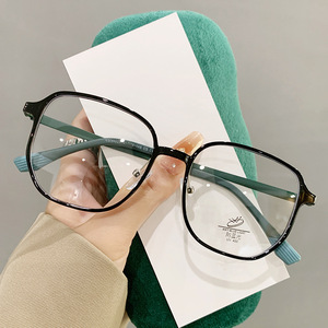 Montures de lunettes carrées de style coréen pour femmes, monture intégrale en métal TR, légères, anti-radiation, protection contre la lumière bleue, verres plats - Product Image 3
