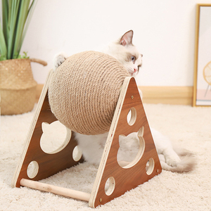 Vente en gros de balle tridimensionnelle attrapant une griffe de chat résistant à l'usure griffe planche à gratter en bois massif cadre d'escalade de chat jouet auto-hé - Product Image 1