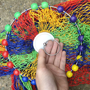 Filet de pêche multifilament à double nœud, portable, pour pêcheurs, avec perles colorées et poignée en métal. - Product Image 1