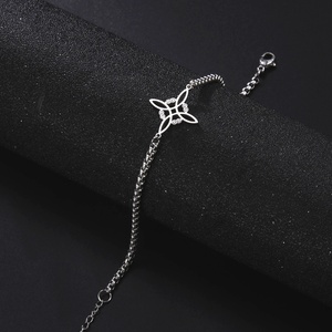 Pulsera <span class=keywords><strong>de</strong></span> Nudo <span class=keywords><strong>de</strong></span> Bruja en <span class=keywords><strong>la</strong></span> Mano para Mujer con Cadena <span class=keywords><strong>de</strong></span> Caja Ajustable <span class=keywords><strong>de</strong></span> Acero Inoxidable y Amuleto <span class=keywords><strong>de</strong></span> <span class=keywords><strong>Buena</strong></span> <span class=keywords><strong>Suerte</strong></span> y Protección Joyería Wicca - Product Image 4