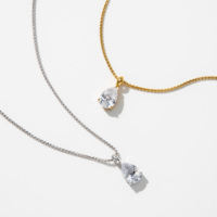 YF6403 Collar de Moda con Colgante de Lágrima de Circonita Cúbica y Cadena Fina de Acero Inoxidable Bañado en Oro de 18K para Mujer