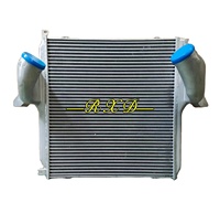 Hochwertiger LKW-Ladeluftkühler OEM 9425010201 96972 für MERCEDES-BENZ ACTROS Schwerlast-LKW KERNGRÖSSE 750*858*62
