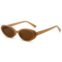 Vente chaude Anti-UV Lunettes Rétro Ovale Petit Cadre Lunettes De Soleil Femmes Hot Style Lunettes De Soleil En Plein Air Plage Accessoires