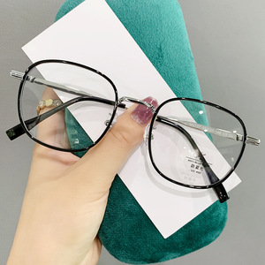 Yc9563 B1 Monturas de Gafas Redondas para Mujer, Metálicas, Montura Completa, Protección Anti Luz Azul, Lentes Planas - Product Image 5