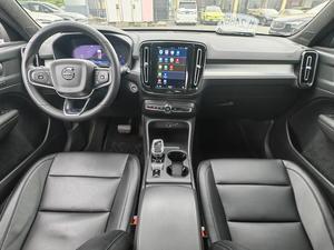 Autos Usados <span class=keywords><strong>Volvo</strong></span> <span class=keywords><strong>XC40</strong></span> Edición B3 <span class=keywords><strong>2023</strong></span> 2.0T Gasolina SUV FWD LHD Exportación al por Mayor FOB - Product Image 4
