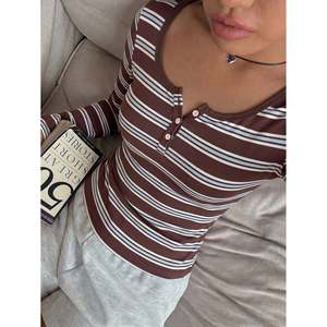 Pull côtelé à rayures Henley gris pour femmes - Product Image 5