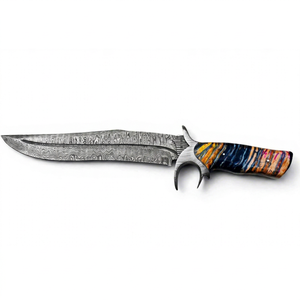 Herramienta multiusos de alta resistencia para exteriores, de acero damasco retorcido grabado con ácido de alto contraste, con escamas de resina estabilizada multicolor y refuerzo de acero. - Product Image 1
