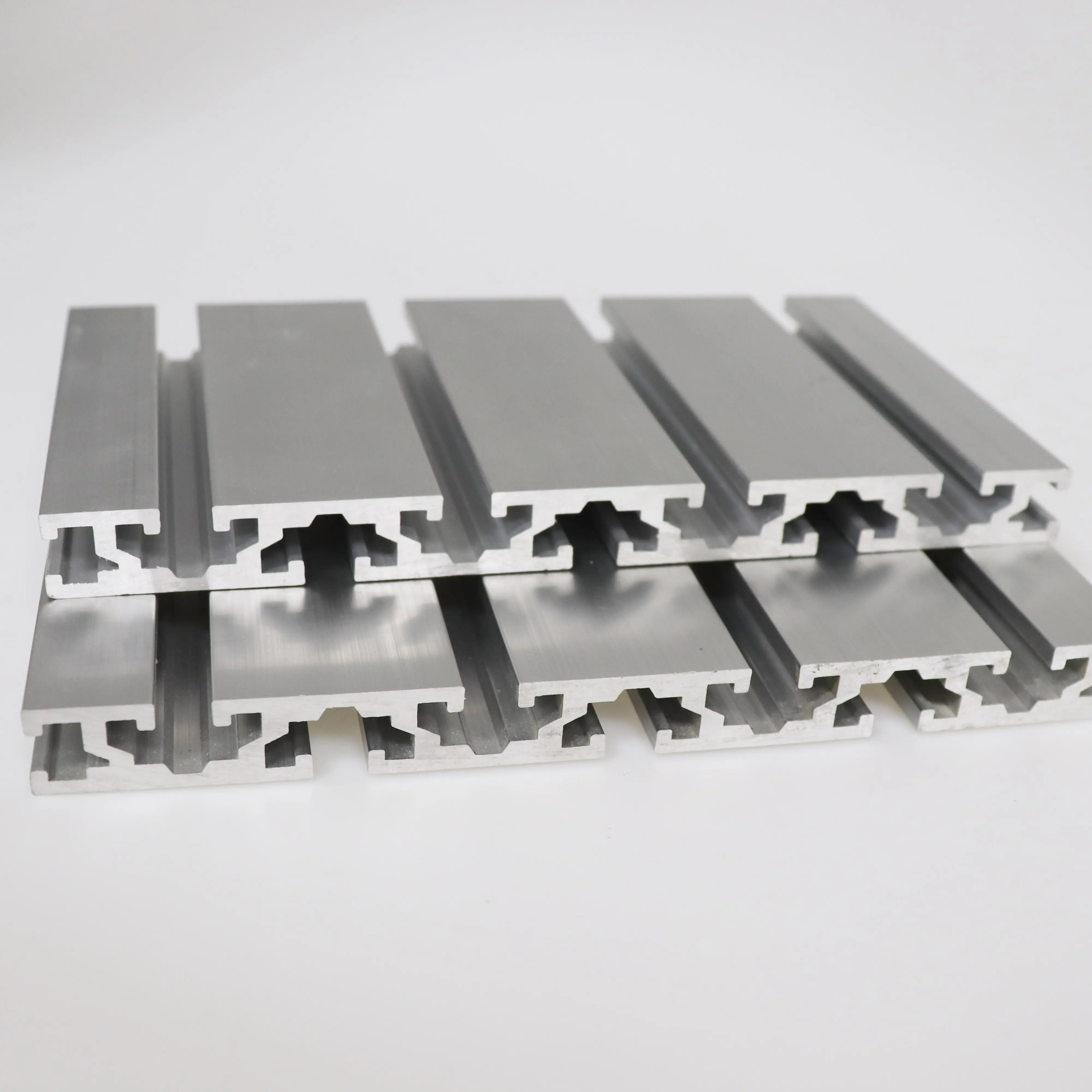 Prezzo di fabbrica fornitore di estrusione di alluminio connettore angolare 6063 T5 anodizzato 15180 profilo in alluminio industriale