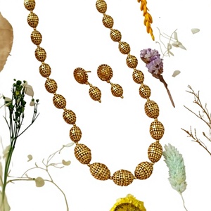 Parures de collier et boucles d'oreilles ethniques plaquées or avec perles Moissanite pour femmes, idéales pour les mariages et festivals - Product Image 2