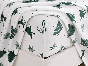 Christmas Winter 100% Polyester Flannel Cheap Print Bedding <strong>Set</strong> Plush Micro Fleece Bed <strong>Set</strong> 4 PC Fleece Velvet Bed <strong>Sheet</strong> <strong>Set</strong> - Product Image 4