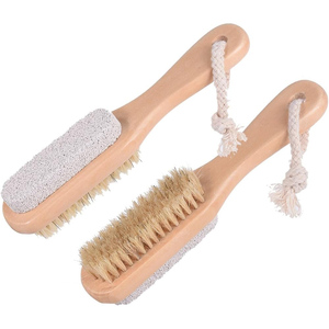 Brosse de douche longue pour pieds et corps en bois naturel avec pierre ponce et design épuré pour l'élimination des peaux mortes - Product Image 1
