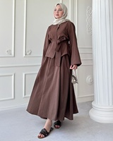 Großhandel Elegantes Polyester Muslimisches Zweiteiler-Set Oberteil und Rock Damen Islamischer Abaya-Stil Bescheidenes Herbst-Hochzeits-Outfit Atmungsaktiv Locker Geschnitten