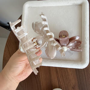 กิ๊บติดผมแฟชั่นลายดอกไม้สำหรับฤดูร้อน กิ๊บหนีบผมแบบไล่สีสำหรับผู้หญิง กิ๊บหนีบผมทรงฉลามสำหรับออกเดท - Product Image 2