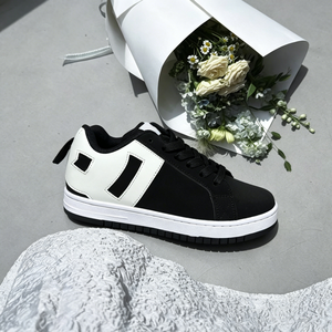 Zapatillas de Plataforma de Lujo de Alta Gama, Ligeras, Transpirables, Cómodas, Antideslizantes, con Suela Gruesa, Zapatos de Mujer, Calzado de Diseño de Moda - Product Image 3