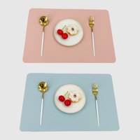 Vente en gros ensemble de sets de table en faux cuir antidérapants double face doux et sûrs personnalisés pour la cuisine et la salle à manger