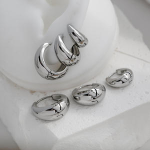 Pendientes de Aro Huggie Ovalados en Forma de Lágrima, Gruesos y Delicados, de Acero Inoxidable, Tres Tamaños Disponibles, Pendientes de Aro Helix Cónicos para Cartílago - Product Image 4